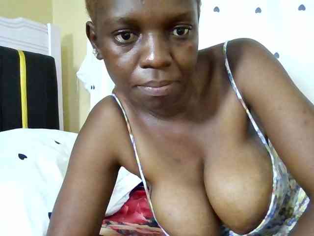 Hot-sexxy-babe webcam