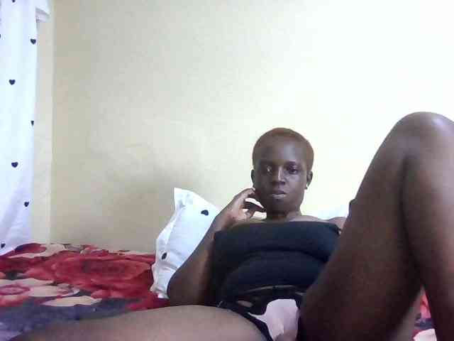 Hot-sexxy-babe webcam