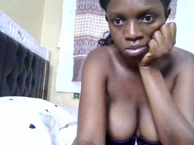 Hot-sexxy-babe webcam