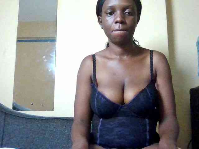 Hot-sexxy-babe webcam