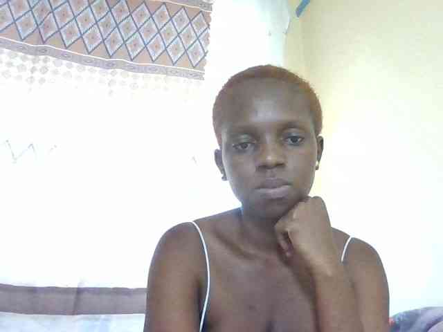 Hot-sexxy-babe webcam