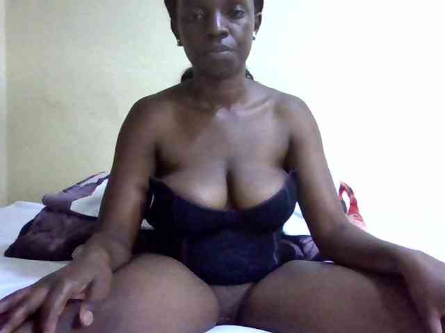 Hot-sexxy-babe webcam