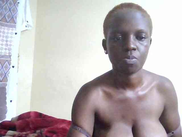 Hot-sexxy-babe webcam