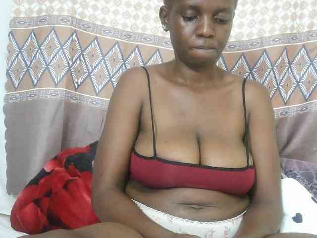 Hot-sexxy-babe webcam