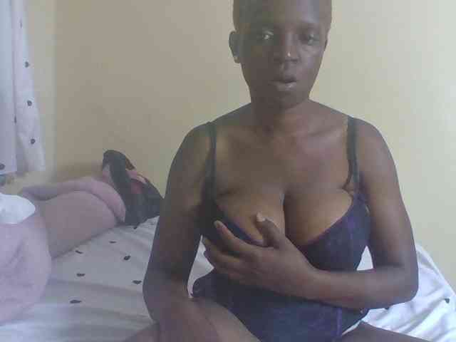 Hot-sexxy-babe webcam