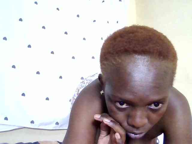 Hot-sexxy-babe webcam