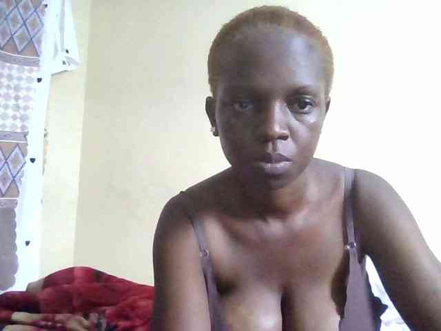 Hot-sexxy-babe webcam