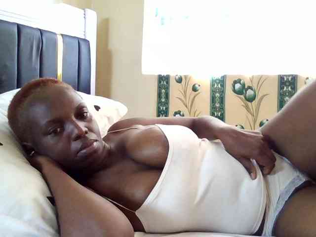 Hot-sexxy-babe webcam