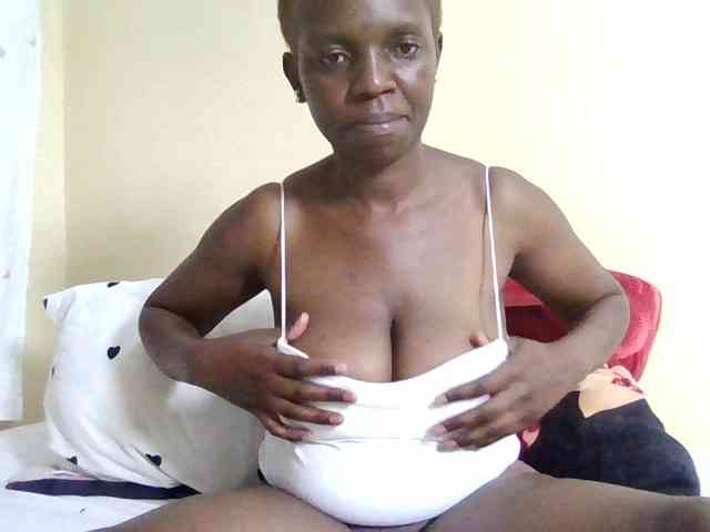 Hot-sexxy-babe webcam