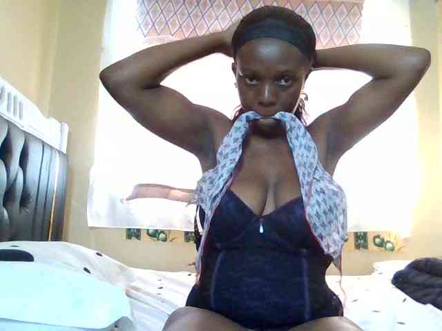 Hot-sexxy-babe webcam