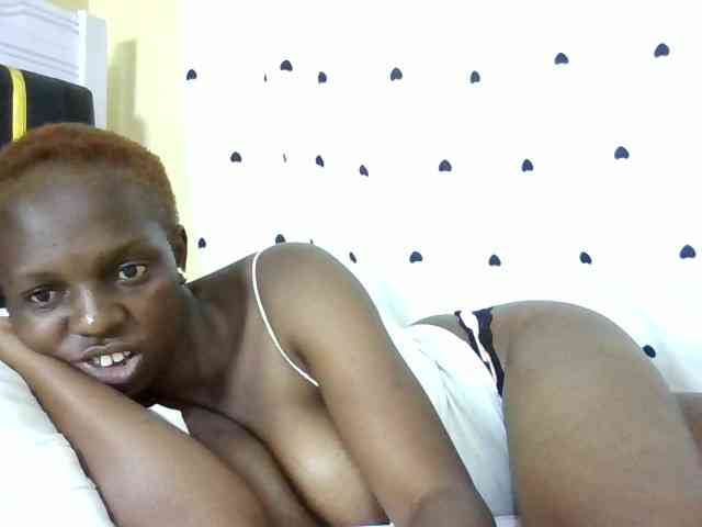 Hot-sexxy-babe webcam