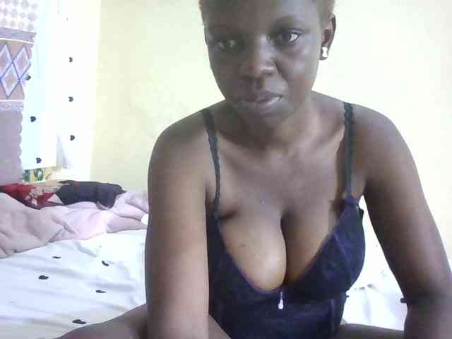 Hot-sexxy-babe webcam