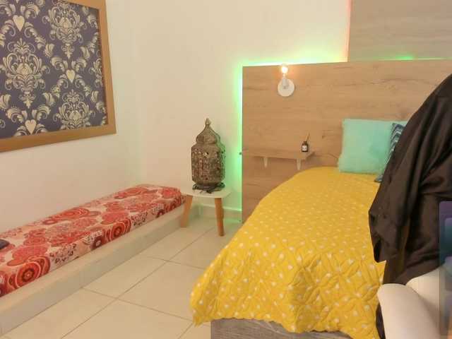 Ambar-'s BongaCams show and profile