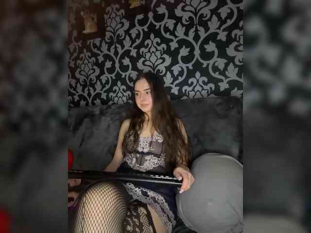 JevaIskraa Live Webcam on BongaCams