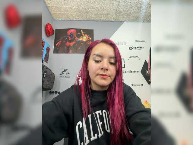 SophiaUniverse's BongaCams show and profile