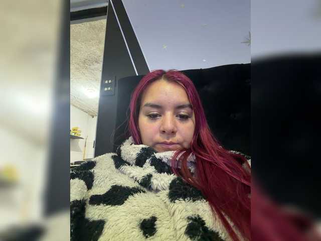 SophiaUniverse's BongaCams show and profile