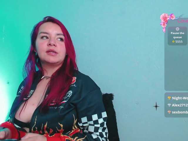 SophiaUniverse's BongaCams show and profile