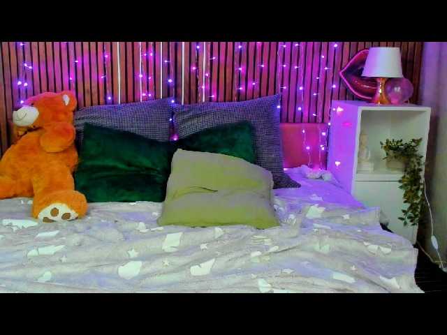 KateCummings Live Cam on BongaCams