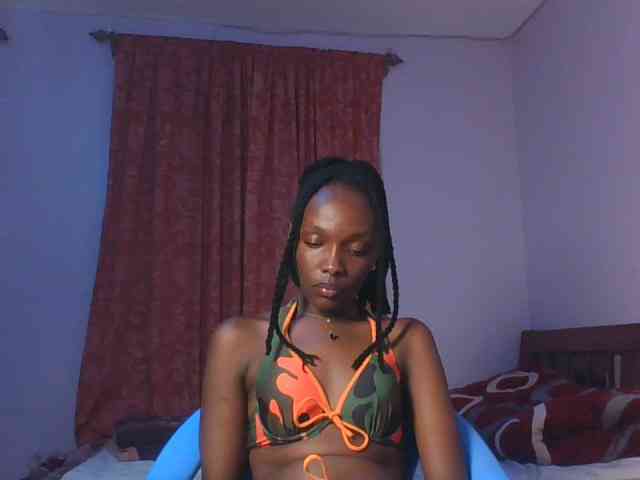 RealTemptress webcam