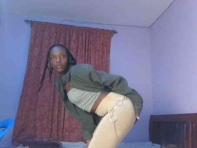 RealTemptress webcam