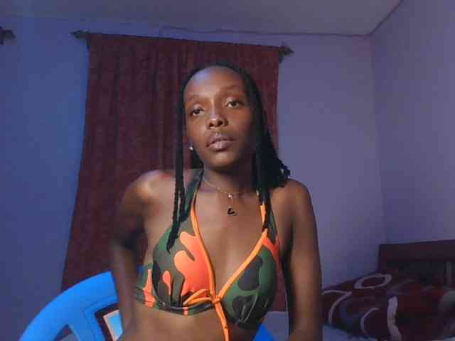 RealTemptress webcam