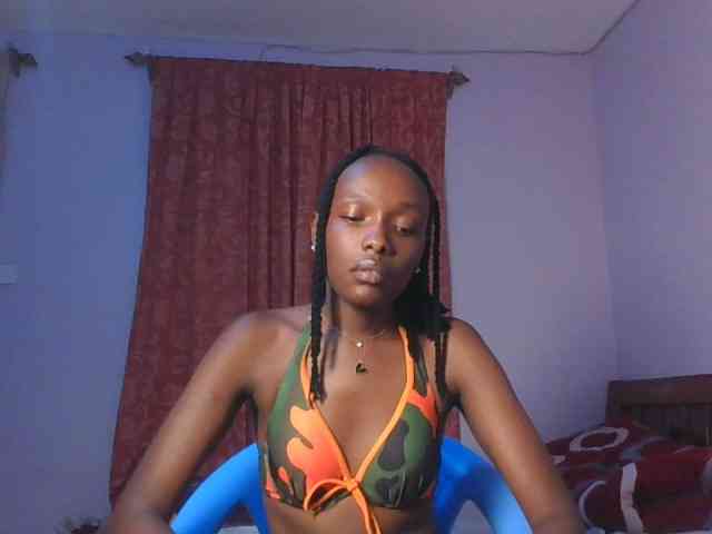 RealTemptress webcam