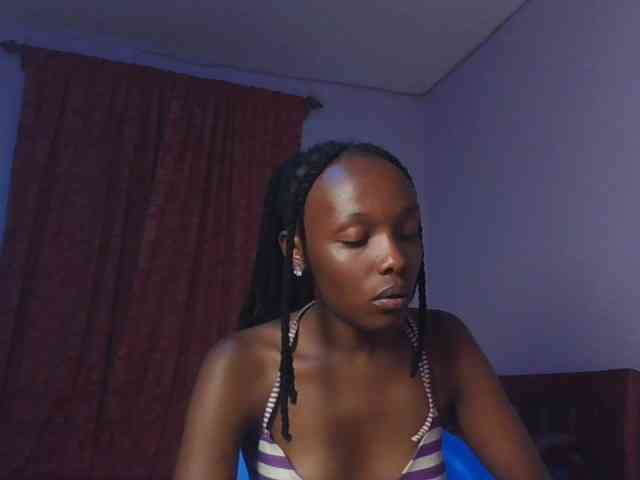 RealTemptress webcam