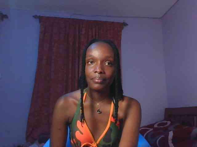 RealTemptress webcam