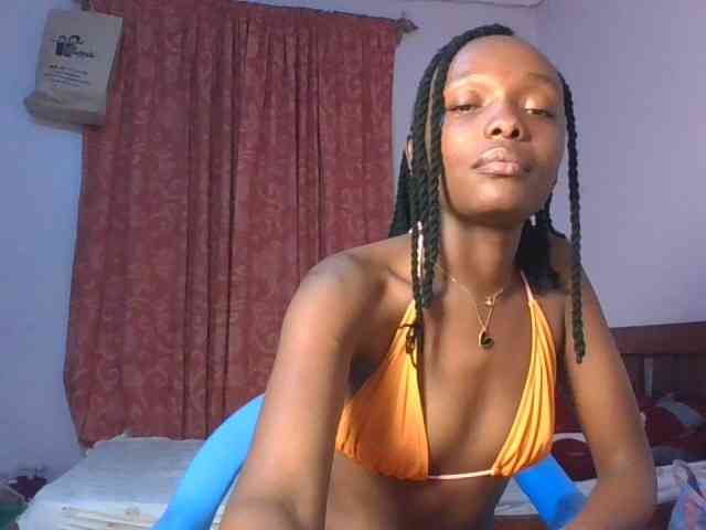 RealTemptress webcam