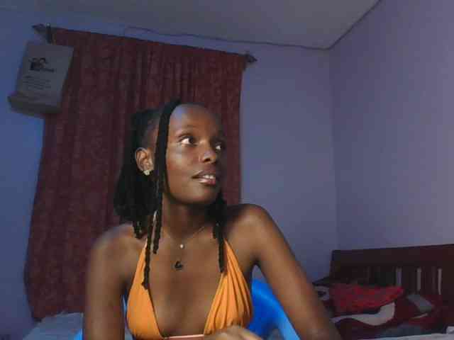 RealTemptress webcam