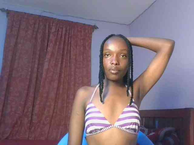 RealTemptress webcam