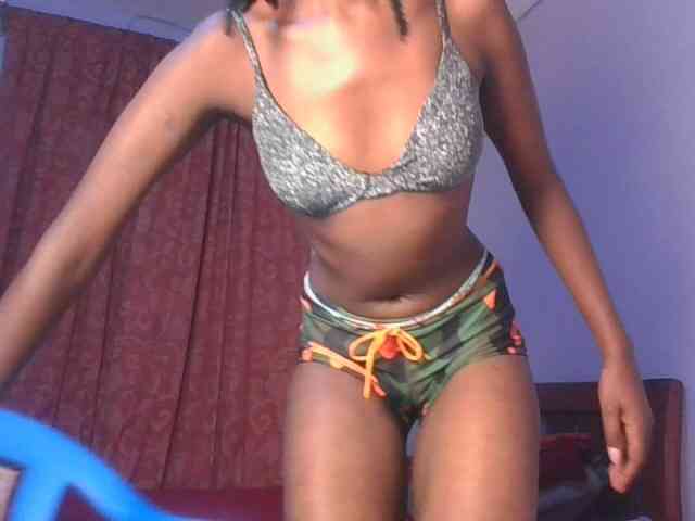 RealTemptress webcam