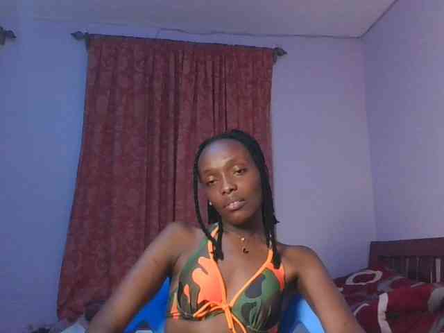 RealTemptress webcam