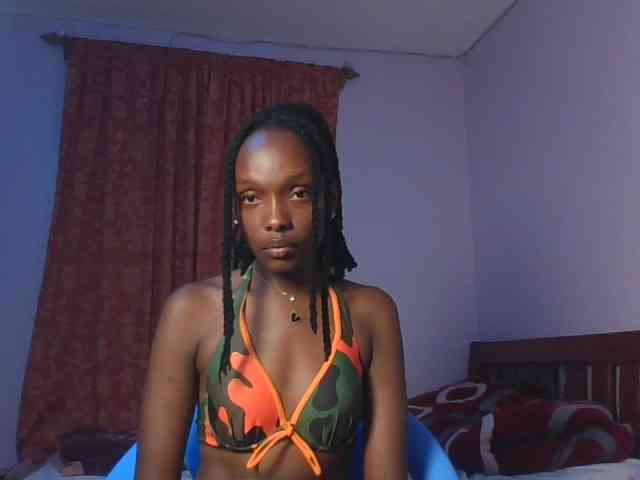 RealTemptress webcam