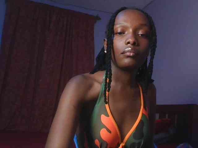 RealTemptress webcam