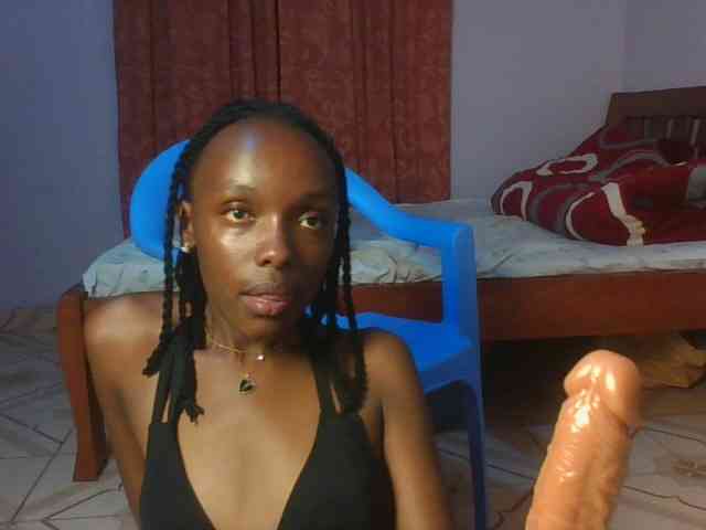 RealTemptress webcam