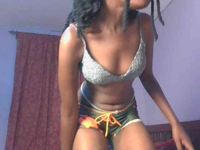 RealTemptress webcam