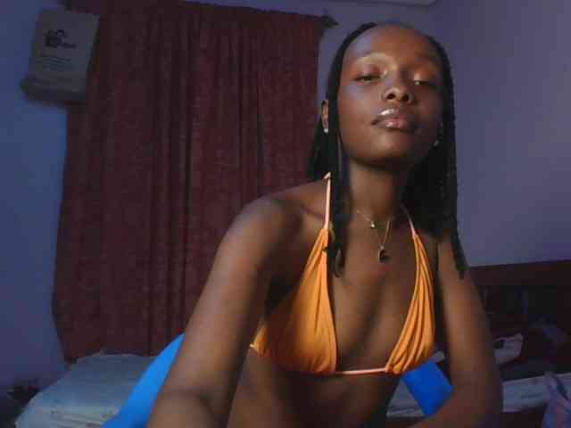 RealTemptress webcam