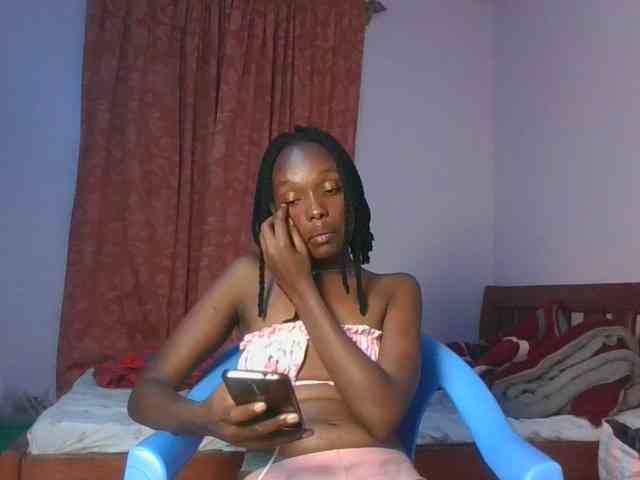 RealTemptress webcam