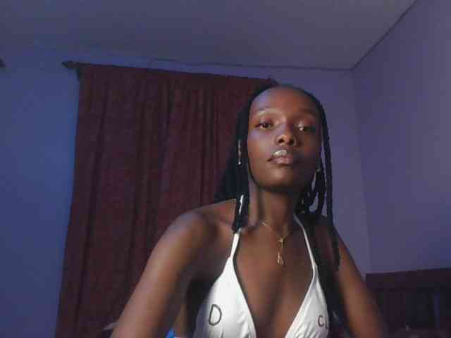 RealTemptress webcam