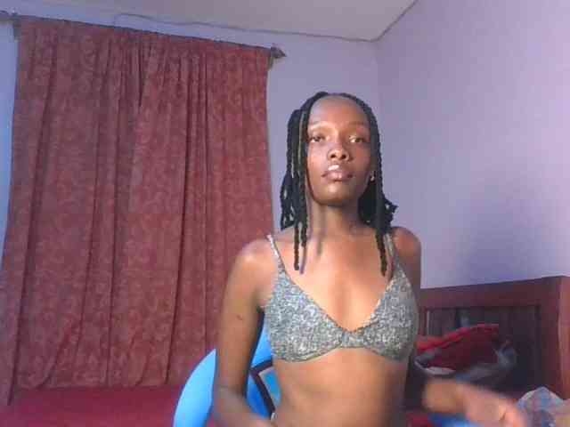 RealTemptress webcam