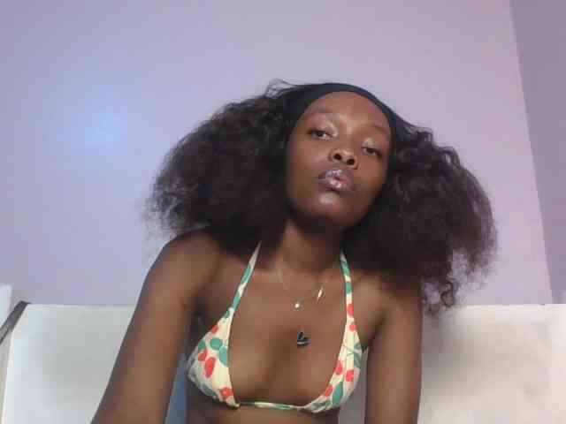 RealTemptress webcam