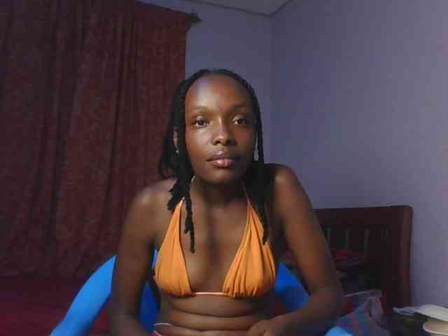 RealTemptress webcam