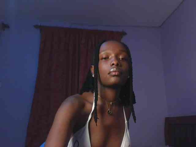 RealTemptress webcam