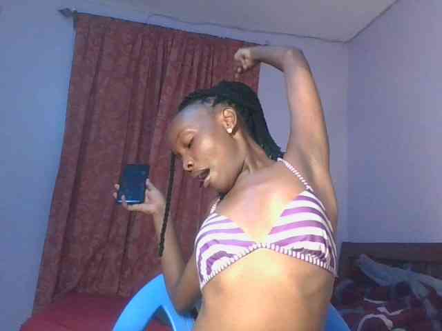 RealTemptress webcam