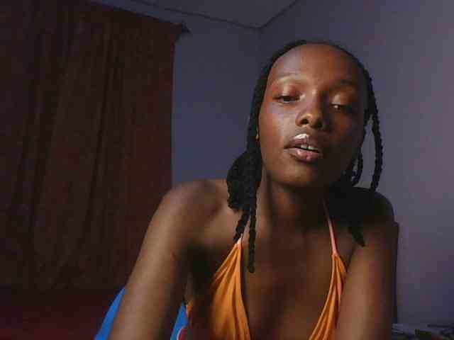 RealTemptress webcam