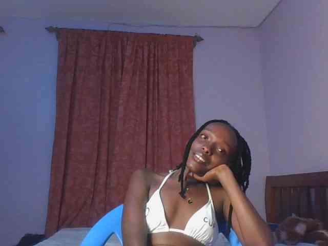 RealTemptress webcam