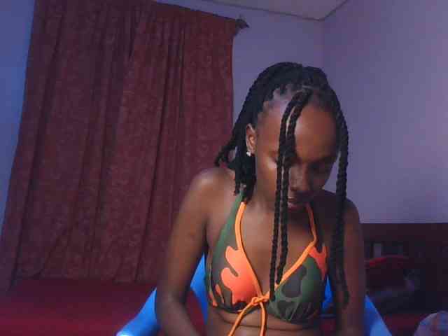 RealTemptress webcam