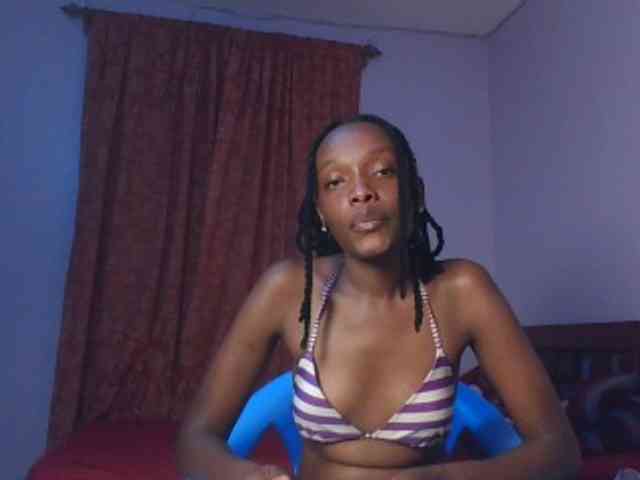 RealTemptress webcam