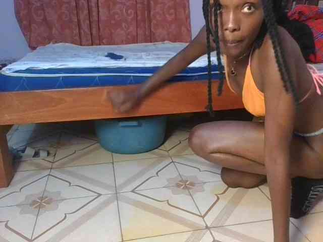 RealTemptress webcam